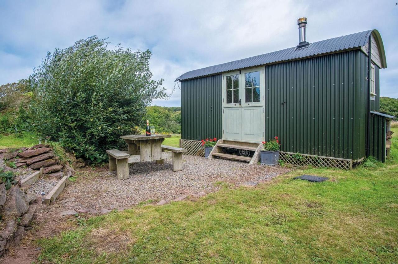 Haven View - 1 Bedroom Shepherds Hut - St Ishmaels Saint Ishmaels  Екстериор снимка